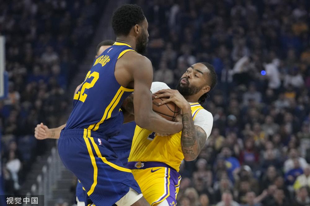 在这个充满 在这个充满